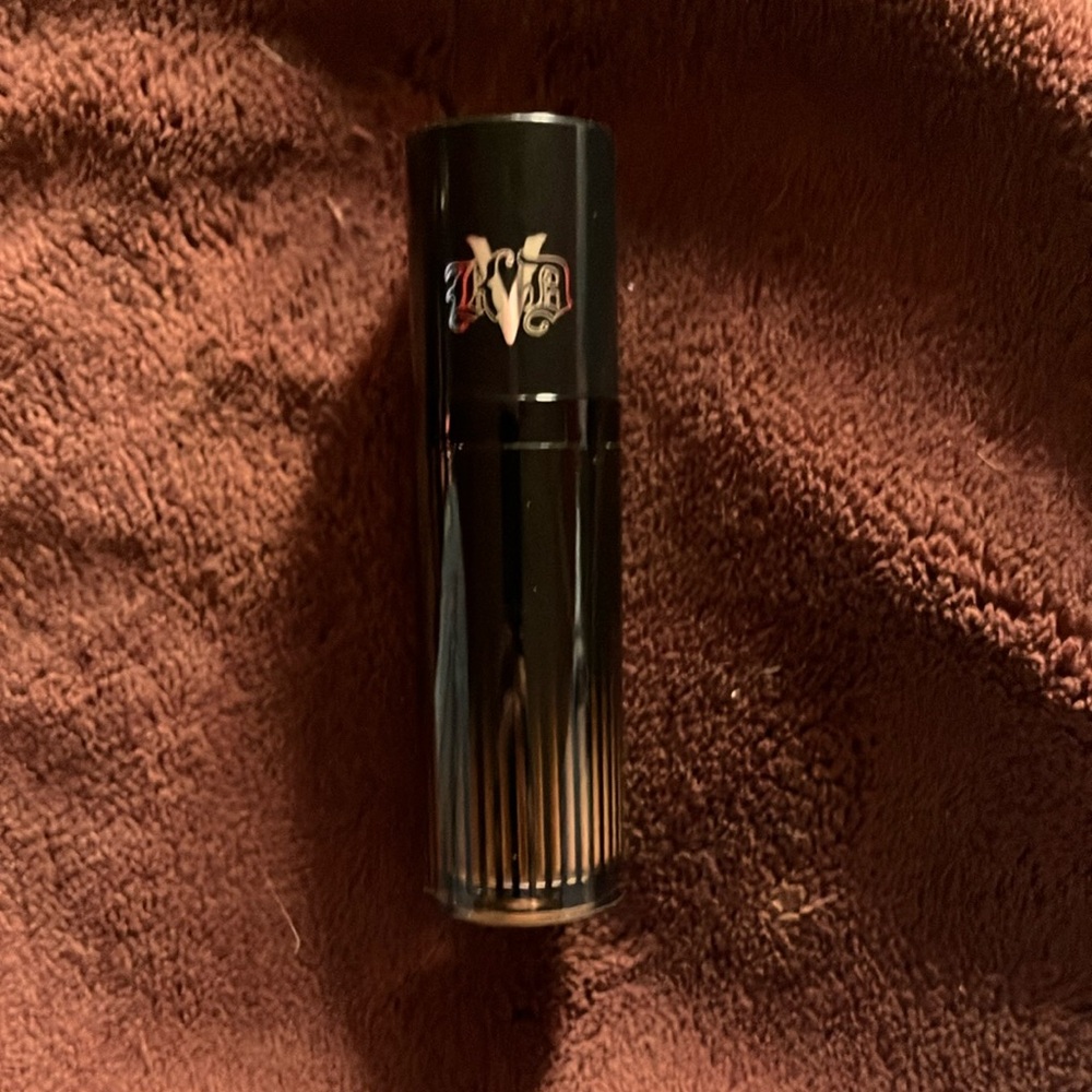 KVD liquid contour